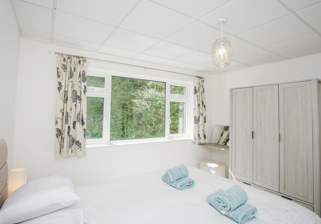 Harbour Apartment At 6 Dolphin Court With Parking Brixham Eksteriør bilde